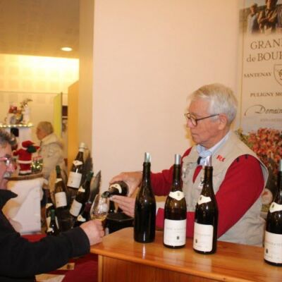 alain-gaudray-fait-deguster-les-vins-de-son-domaine-photo-jsl-philippe-tartar-1701522177